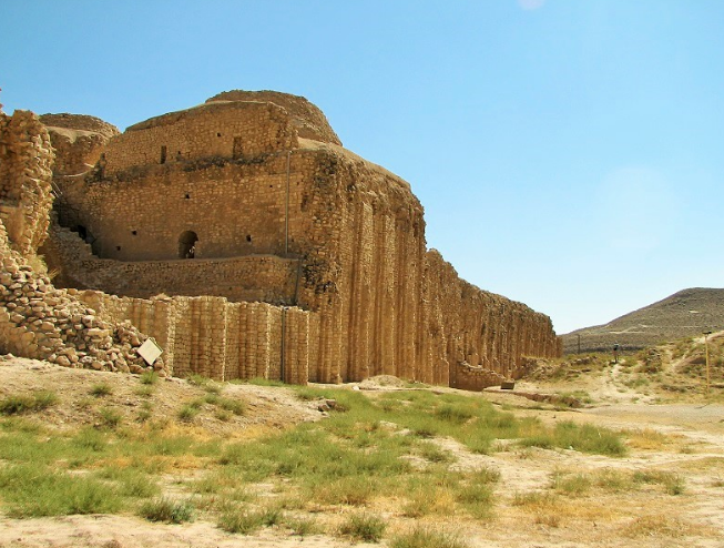 حتما از منظر باستان شناسی ساسانی در منطقه فارس دیدن کنید