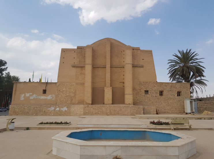 معماری جالب مسجد جامع نی ریز