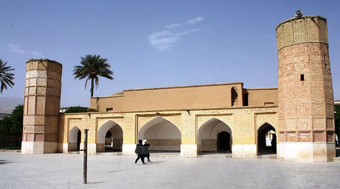 آدرس بزرگترین مسجد داراب کجاست؟