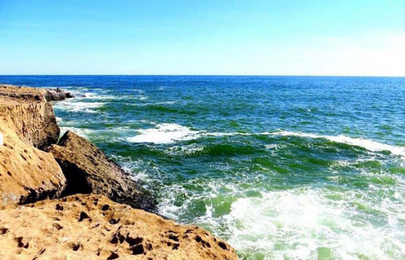دو ساحل صخره ای بی نظیر در چابهار