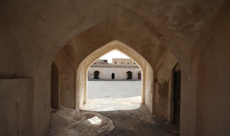 حتما از قلعه ناصری ایرانشهر دیدن کنید