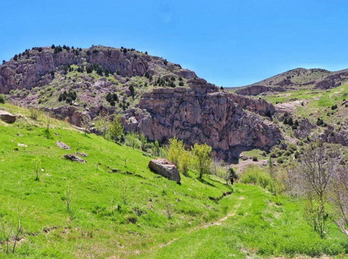 حتما از منطقه گردشگری باجگیران قوچان دیدن کنید