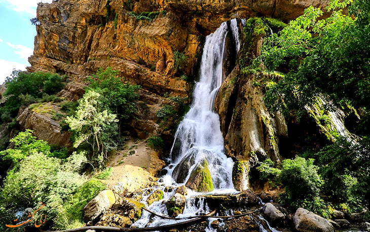 بازدید از آبشار سفید آلیگودرتس را از دست ندهید