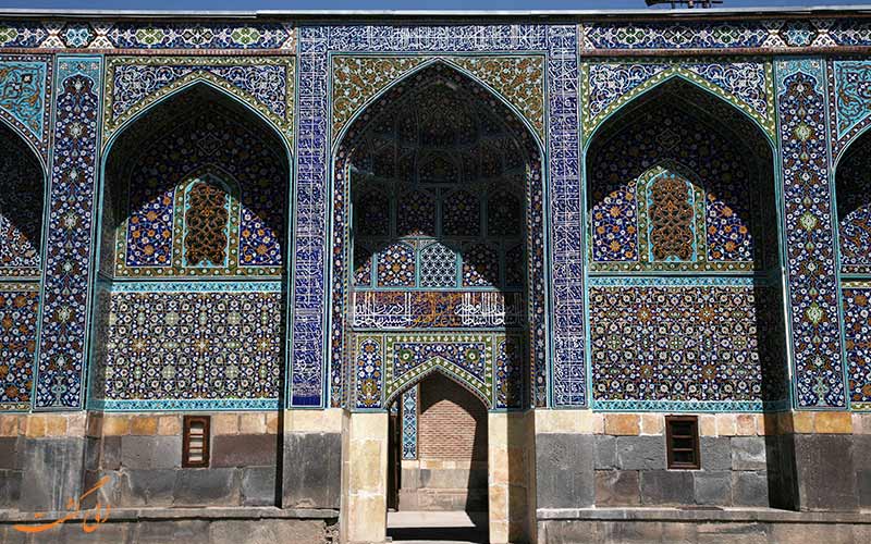 Гробница и манастир на шейх Сафиудин Ардабили;  Невероятна атракция