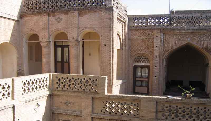 خانه سوزانگر;  یک جاذبه فوق العاده در خوزستان