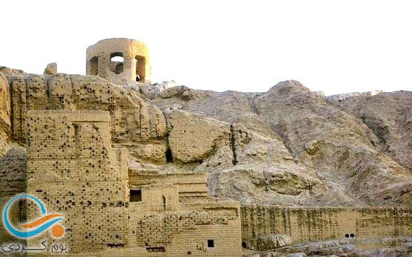 آتشکده مهرادشیر;  ساختمانی درخشان و دیدنی در اردستان