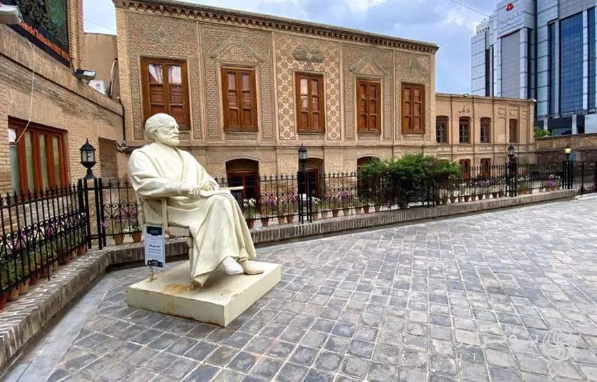 بازدید از موزه ملک در مشهد