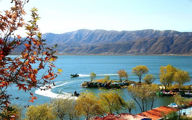 دریاچه زریوار;  جاذبه ای مسحور کننده در کردستان