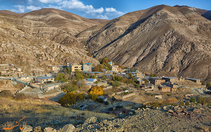 دهکده گردی در روستای دیدنی وردیج تهران