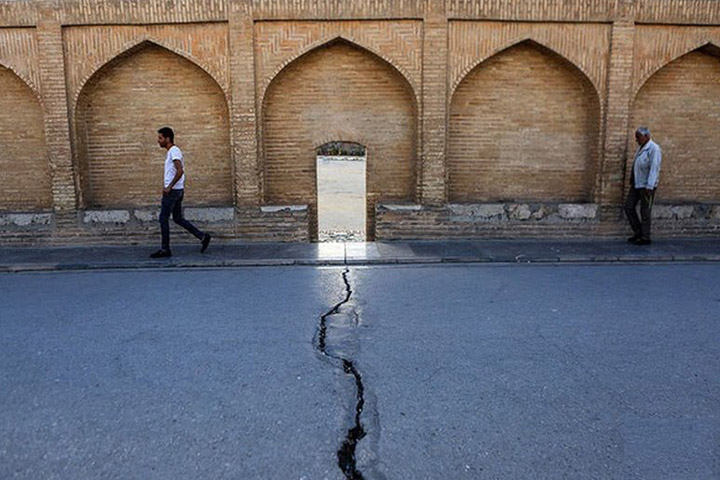 پل دیدنی اصفهان