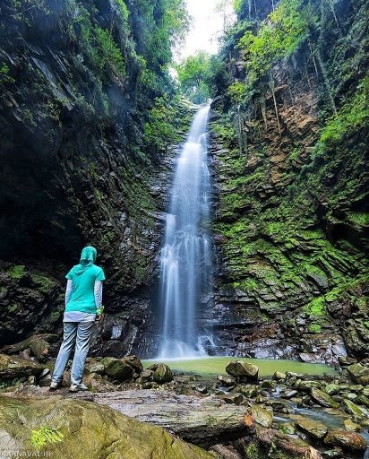 بازدید از آبشار گزو در مازندران