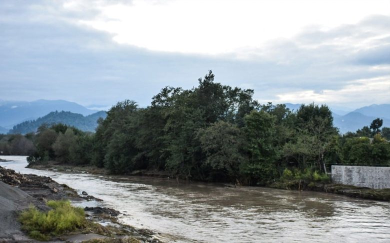 حتما از رودخانه آستارا چای دیدن کنید