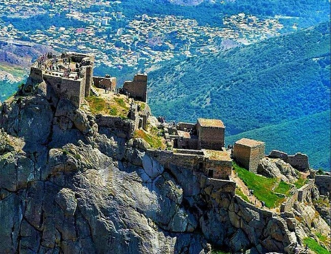 قلعه بابک;  جاذبه ای بی نظیر در آذربایجان شرقی