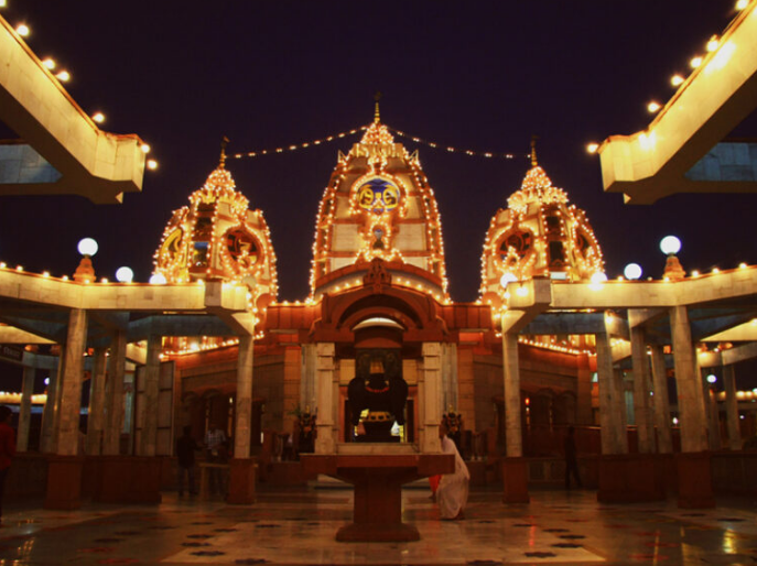 معبد ISKCON در دهلی.  سفری به قلب فرهنگ و معنویت هند